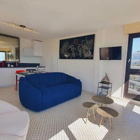 Beau T2 Vue A L'infini ! Avec Garage Prive - Rossiconciergerie - Linge Inclus *