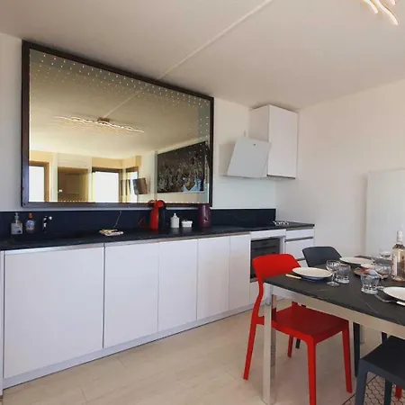 Apartment Beau T2 Vue A L'infini ! Avec Garage Prive - Rossiconciergerie - Linge Inclus